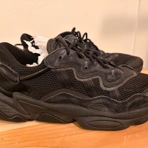 Adidas Ozweego 'Black Carbon'